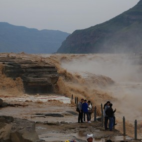 中秋壶口瀑布之行