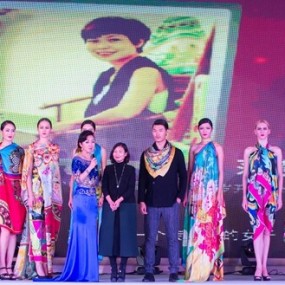 一条丝路两城秀——范燕燕丝绸文化品牌年度秀