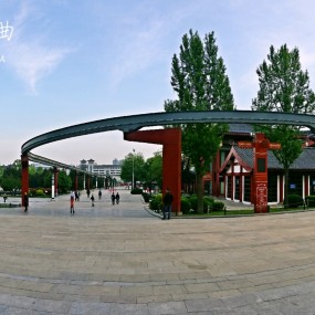 旅游胜地——大雁塔北广场〖手机摄影〗