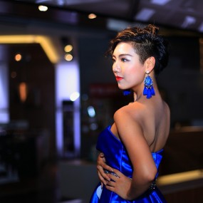 金店家居寻找封面靓女扫拍二