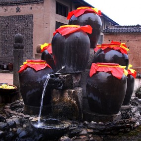 龙年二月二户县龙窝酒厂印象