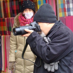 喜欢拍照的老外