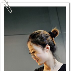 车展作业之清纯的宾利导购（五）