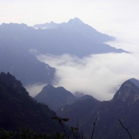 中秋秦楚古道中