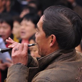 大家都来唱红歌