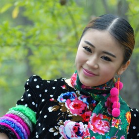 杜陵春晓山庄人像习作