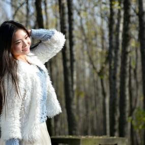 杜陵－－雨后晴天学拍人像