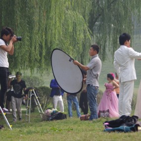 那些婚纱摄影的从业小伙们