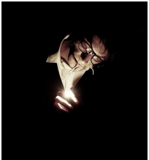 自拍的艺术：从镜头后走到镜头前