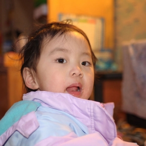 人像处女作，自家小女