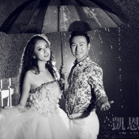 仅仅拉着你的手，这是我一生的依靠