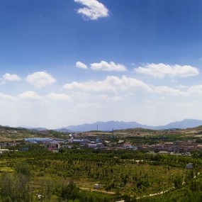 蓝天白云罩县城