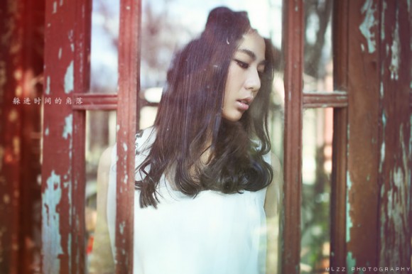 躲进时光的角落