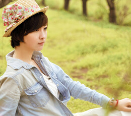 桃花林里的姑娘