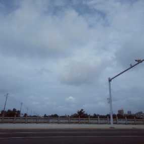 风中有朵雨做的云！