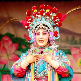 豫剧【穆桂英下山】剧照