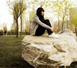 偶新来哒，请多关照