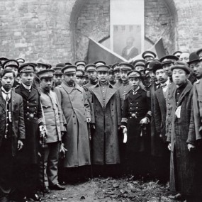 每一幅照片都是真实的历史书