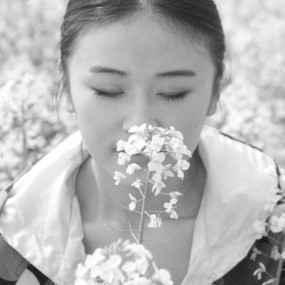 她在花丛中 之 后期课习作