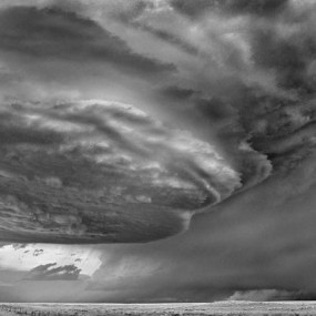 黑白照片下的龙卷风（1）