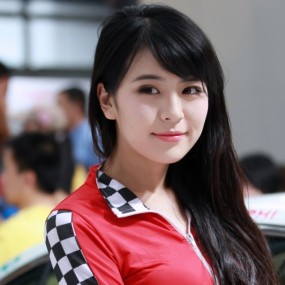 5.1车展美女如云 准完整版！