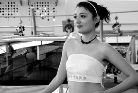 一位非外籍模特