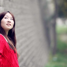 阴天里的一抹红