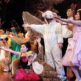 《希望之光》——“彩虹之夜”助残活动纪实