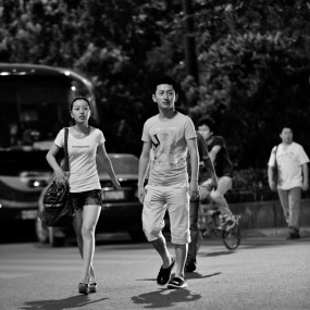 奔波在生活的道路上