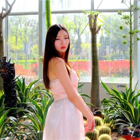 清纯女孩（沣东农博园作业）