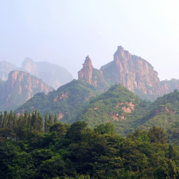 太行山上的郭亮村——萬仙山
