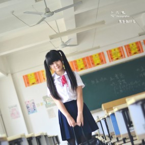 十八歳の最も美しい年月 你抓住了夏天的尾巴