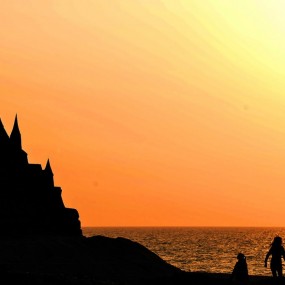 【金色的海浪】