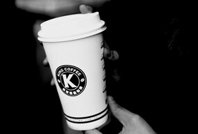 空对焦的黑白人像( 活动小片)