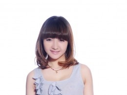 韩冰，周身焕发着温柔性感