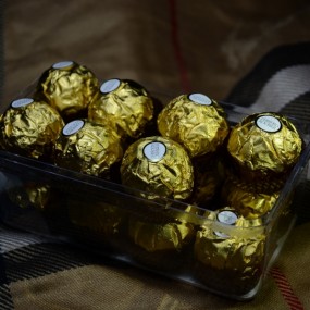 新人模仿秀（模仿食品广告）诚请前辈们指点一二