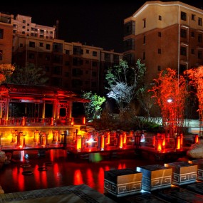 清华园小区夜景