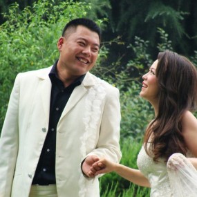 牵手(蹭拍婚纱照)