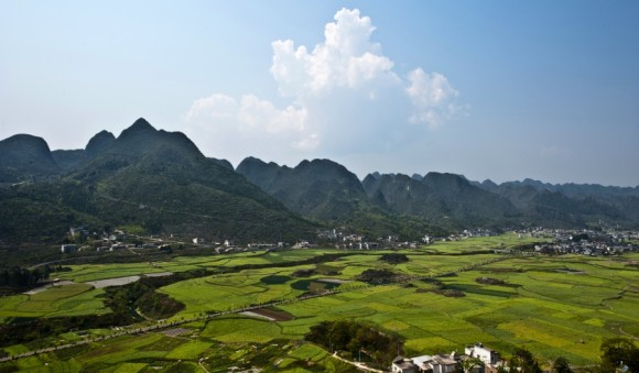 多彩贵州---万峰林