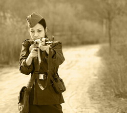 这里的黎明静悄悄之 热尼亚