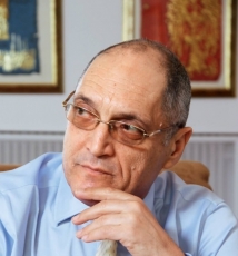 安泰毅 在半空盘旋的眼睛