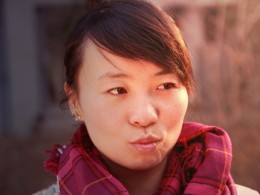 楼下给老婆拍几张练练手