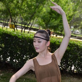 高新街心公园拍摄 ——邻家小妹（十九）