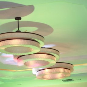 可爱的女人、女人的最爱~风景御园香水、包包走秀