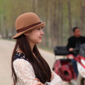 谁是谁的世界的莽撞的闯入者？