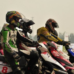 8.12摩托车大赛记录