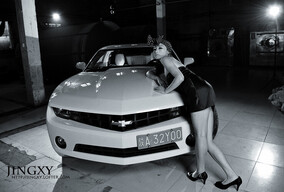 11月27，纺织城艺术区汽车美女拍摄~黑白篇