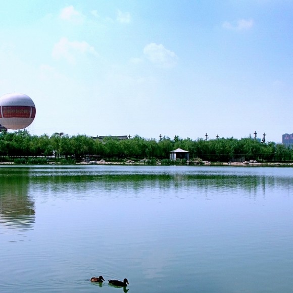 曲江南湖