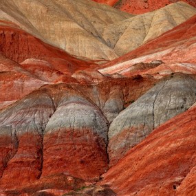 鬼斧神工的金张掖七彩丹霞地貌