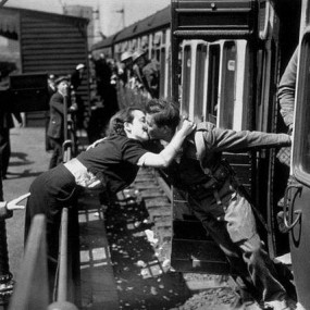 铁血柔情：战争年代那些醉人身心的吻